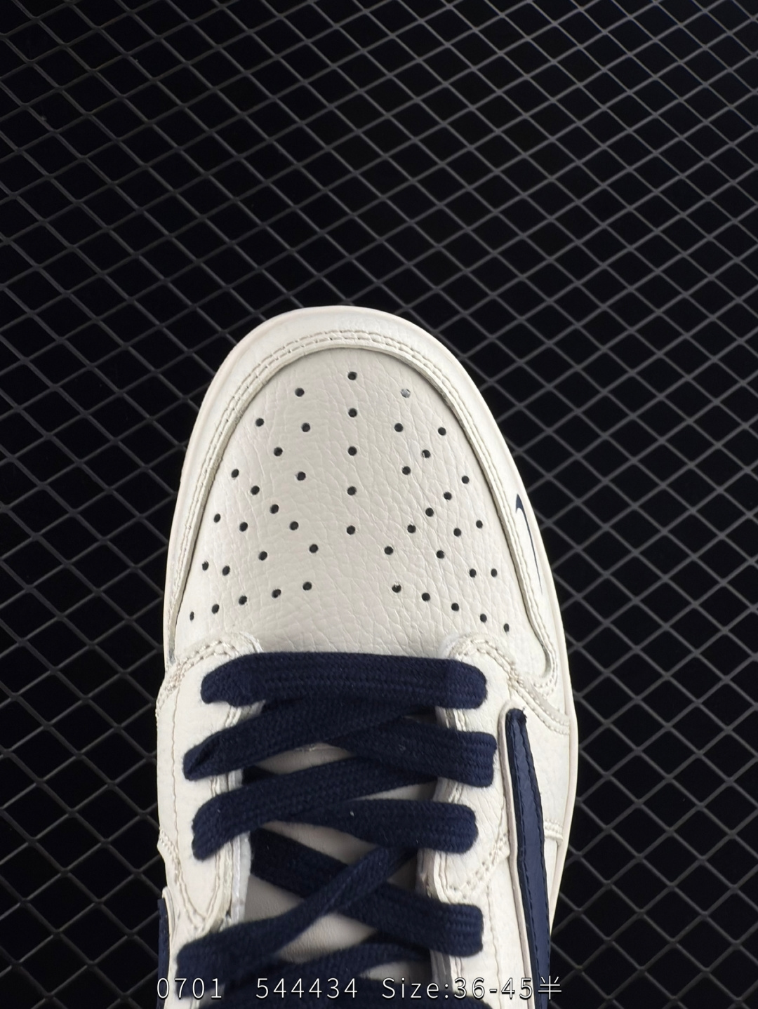 Travis Scott x Air Jordan 1 ” Reverse Mocha “